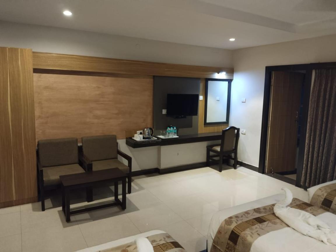 Tiruchirappalli Hotel Mayas מראה חיצוני תמונה